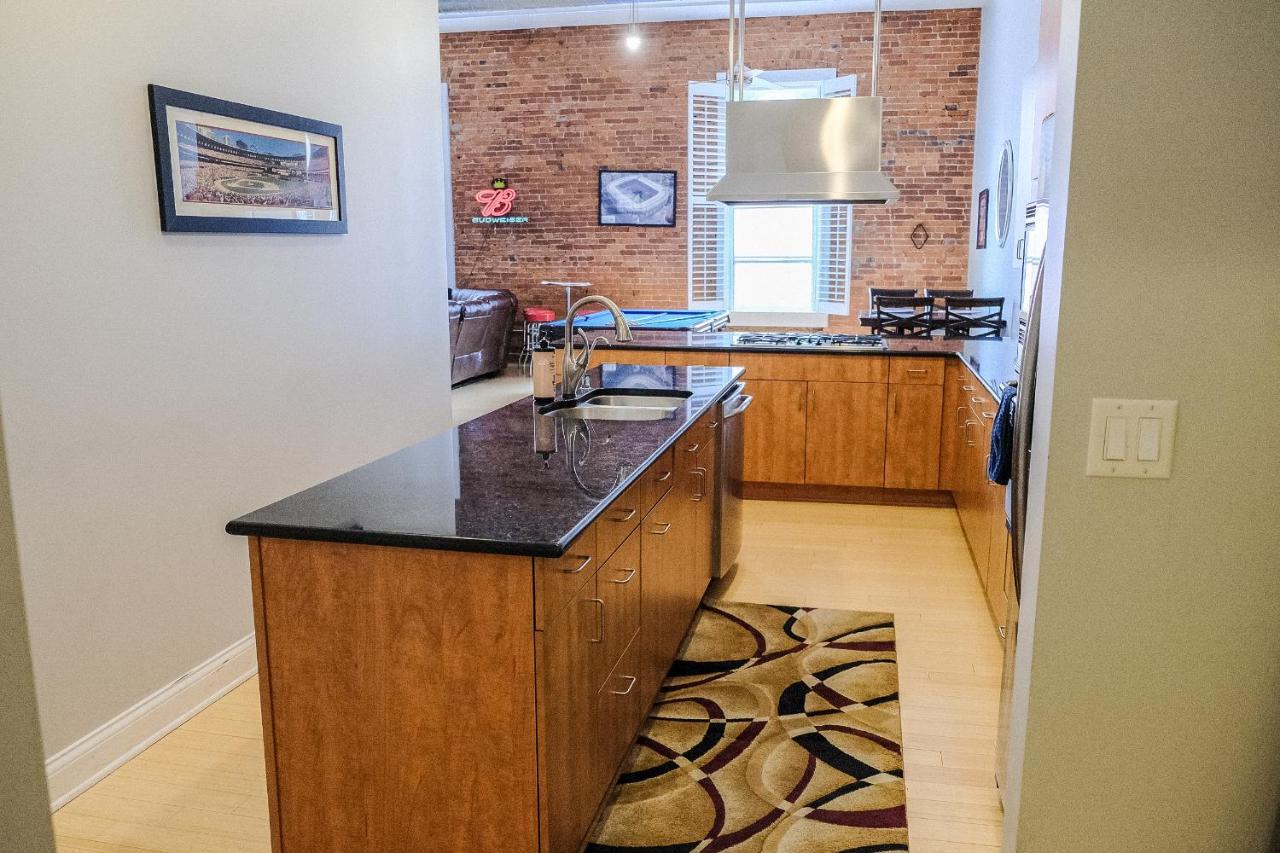 Appartamento Modern Lofts Next To Georgia St. & Convention Ctr. Indianapolis Esterno foto