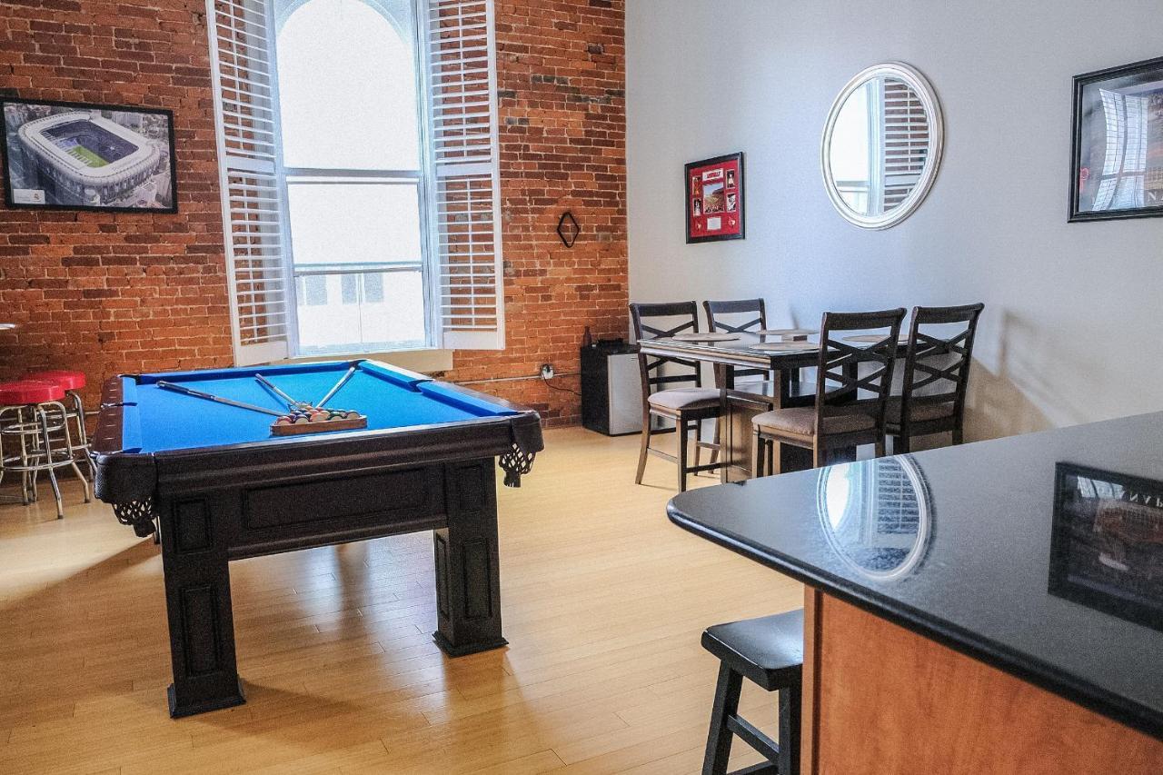 Appartamento Modern Lofts Next To Georgia St. & Convention Ctr. Indianapolis Esterno foto