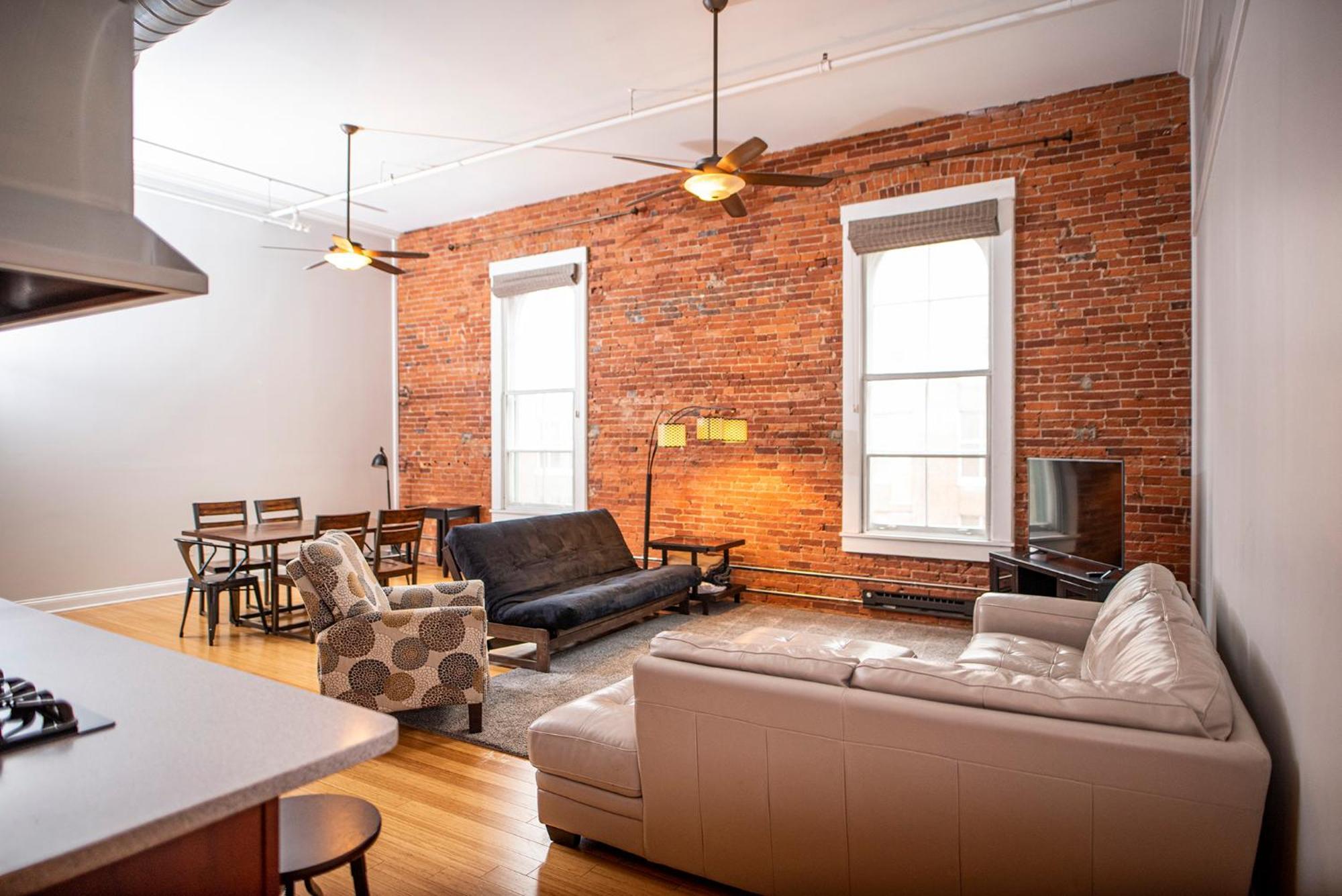 Appartamento Modern Lofts Next To Georgia St. & Convention Ctr. Indianapolis Esterno foto