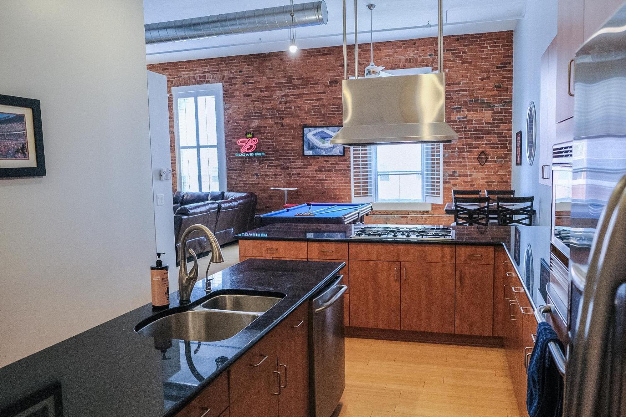 Appartamento Modern Lofts Next To Georgia St. & Convention Ctr. Indianapolis Camera foto